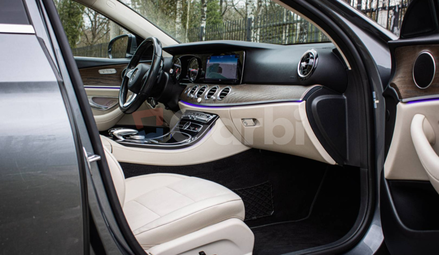 Mercedes-Benz E trieda All-Terrain 220d 4matic Airmatic 9G-Tronic, Multibeam, HUD, Ťažné, MB c