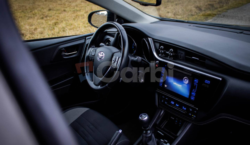 Toyota Auris 1.6 l Valvematic Executive 97kW, M6, 5d, LPG