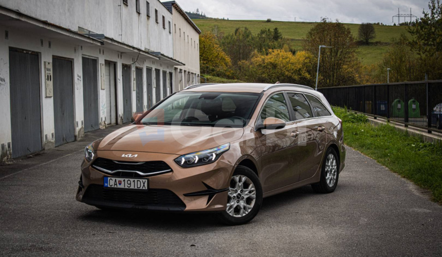 Kia Ceed SW 1.5 T-GDi 118kW Gold, Full Led, Navi, 1. majiteľ, Slovenské, záruka