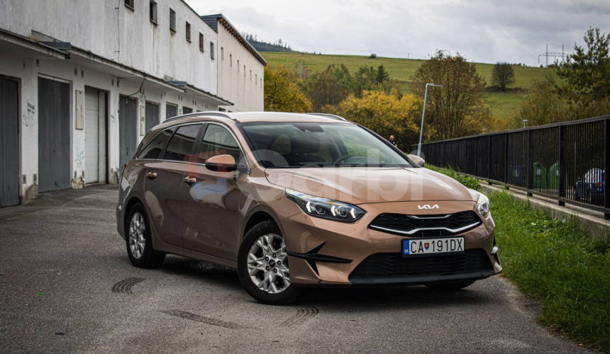 Kia Ceed SW 1.5 T-GDi 118kW Gold, Full Led, Navi, 1. majiteľ, Slovenské, záruka