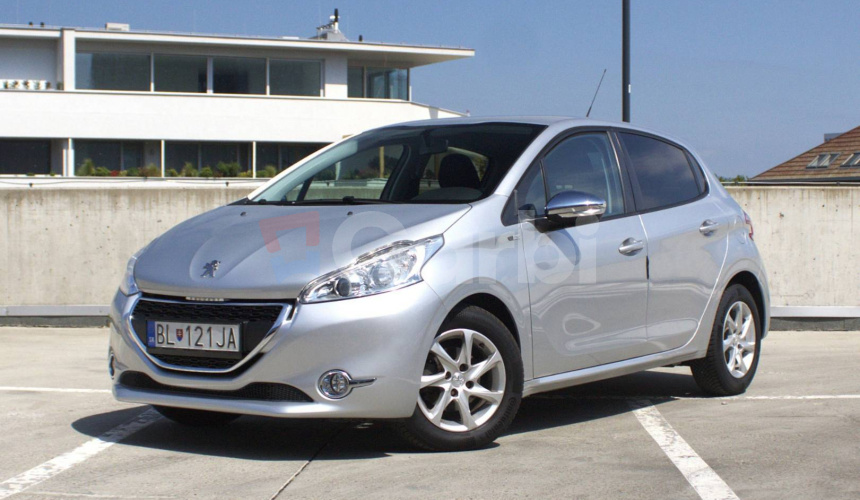 Peugeot 208 1,2 benzín, 60kw, MT5, 5dv., Style