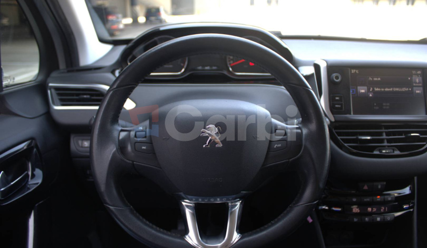 Peugeot 208 1,2 benzín, 60kw, MT5, 5dv., Style