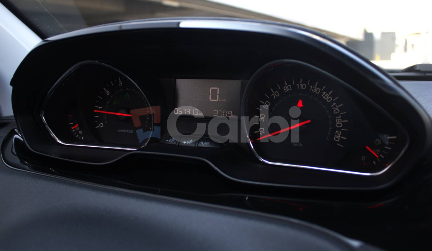 Peugeot 208 1,2 benzín, 60kw, MT5, 5dv., Style
