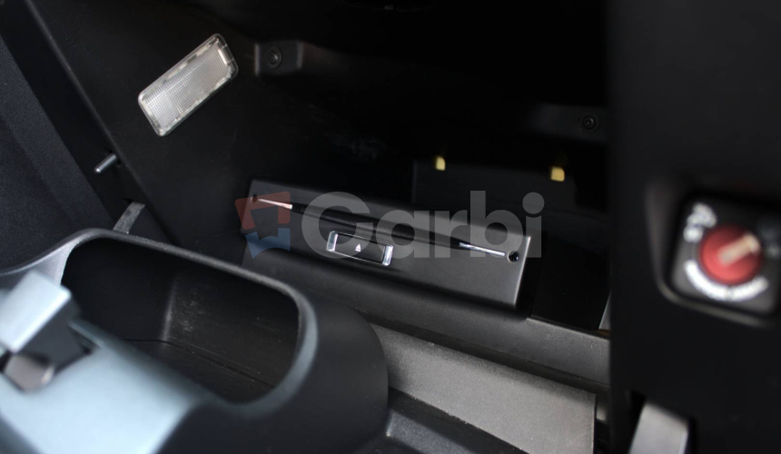 Peugeot 208 1,2 benzín, 60kw, MT5, 5dv., Style