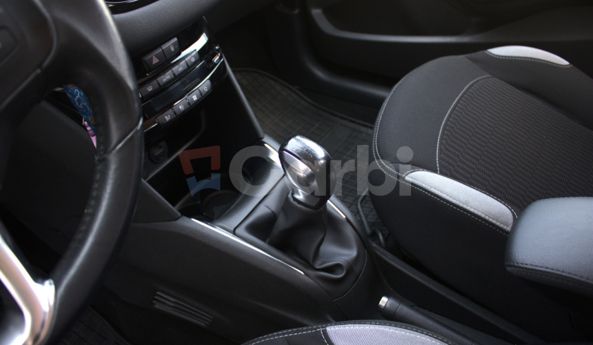 Peugeot 206 1,2 benzín, 60kw, MT5, 5dv., Style