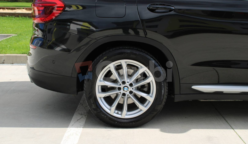 BMW X3 xDrive30i xLine A/T