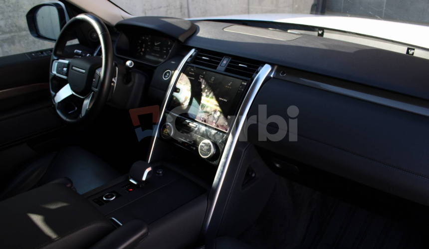 Land Rover Discovery 3.0 I6 D250 MHEV HSE AWD A/T 5+2