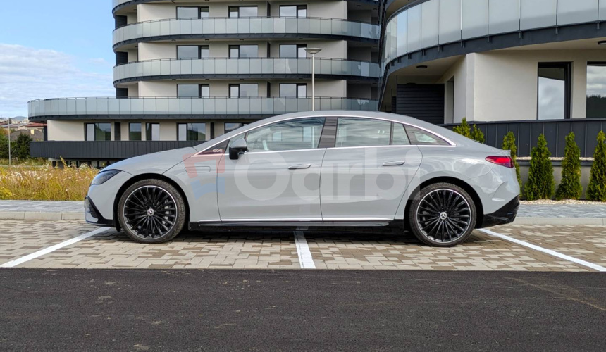 Mercedes-Benz EQE 300