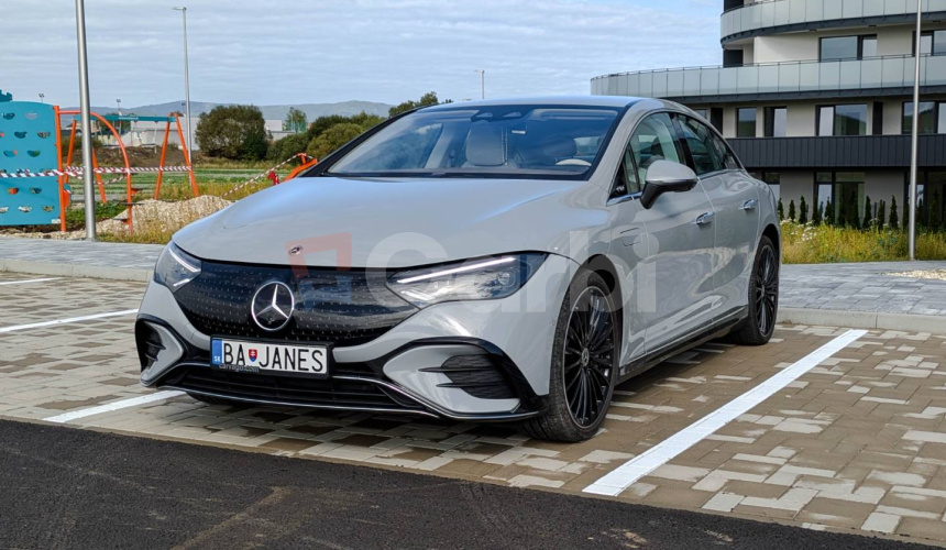 Mercedes-Benz EQE 300
