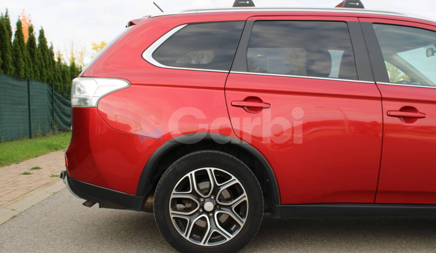 Mitsubishi Outlander 2.2 DI-D Intense + A/T