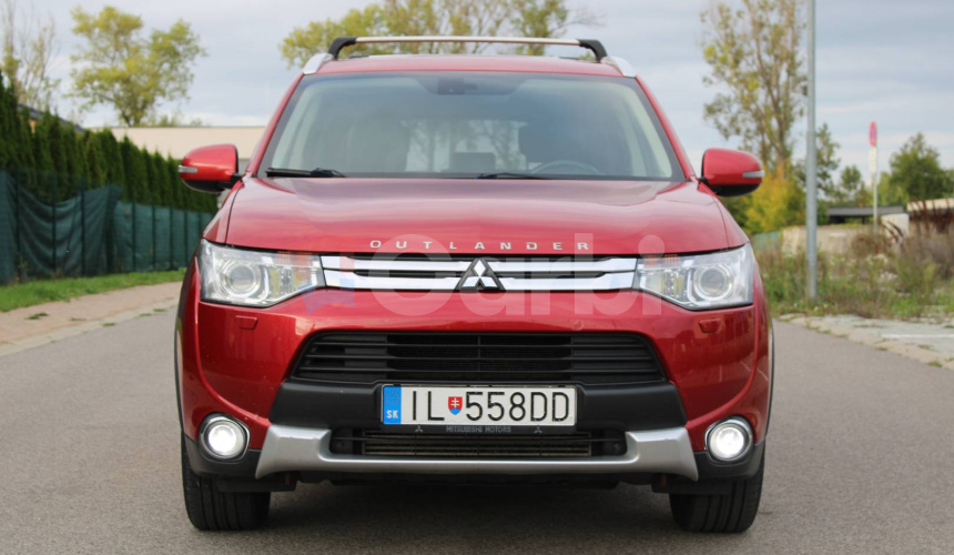 Mitsubishi Outlander 2.2 DI-D Intense + A/T