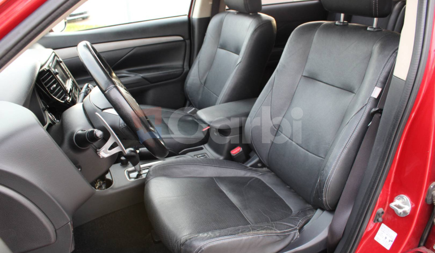 Mitsubishi Outlander 2.2 DI-D Intense + A/T