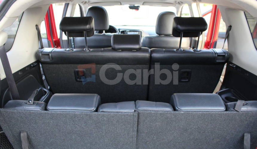 Mitsubishi Outlander 2.2 DI-D Intense + A/T