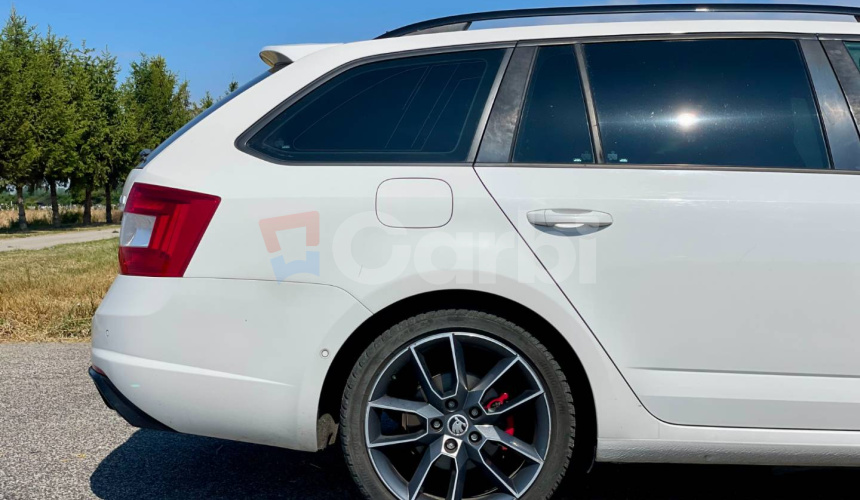 Škoda Octavia Combi 2.0 TDI DPF RS DSG