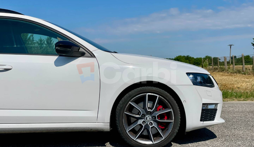 Škoda Octavia Combi 2.0 TDI DPF RS DSG