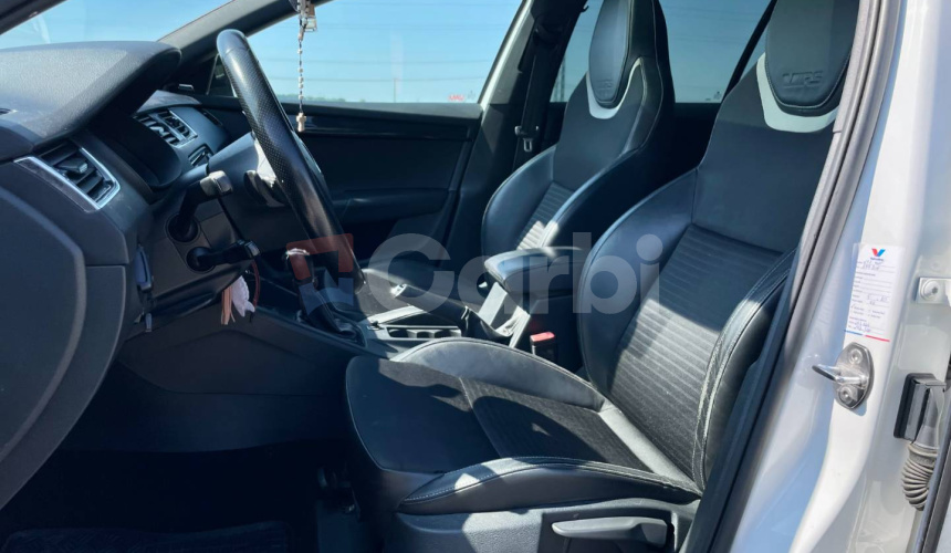 Škoda Octavia Combi 2.0 TDI DPF RS DSG