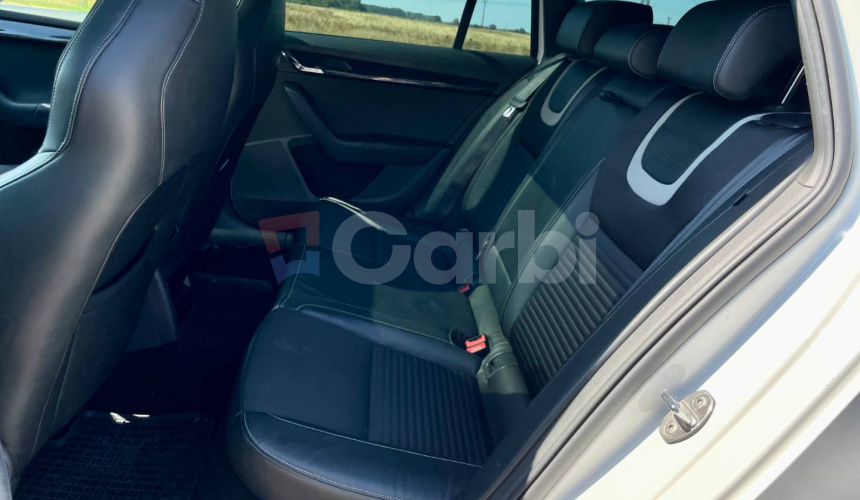 Škoda Octavia Combi 2.0 TDI DPF RS DSG