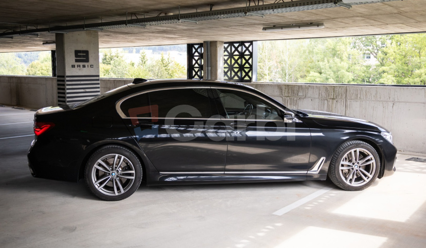 BMW Rad 7 750Li xDrive A/T