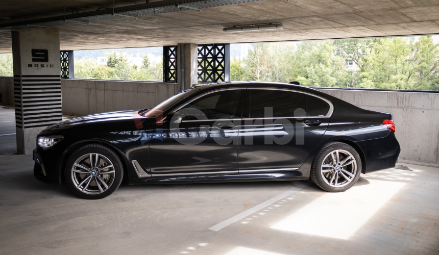 BMW Rad 7 750Li xDrive A/T