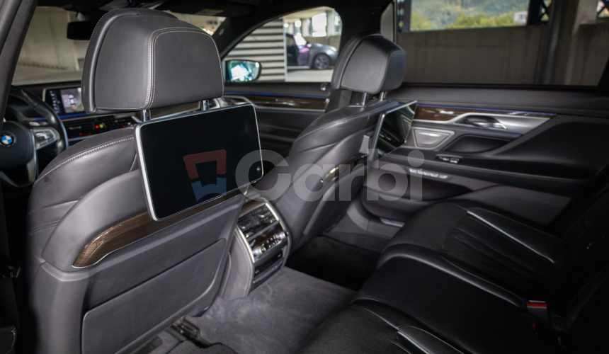 BMW Rad 7 750Li xDrive A/T