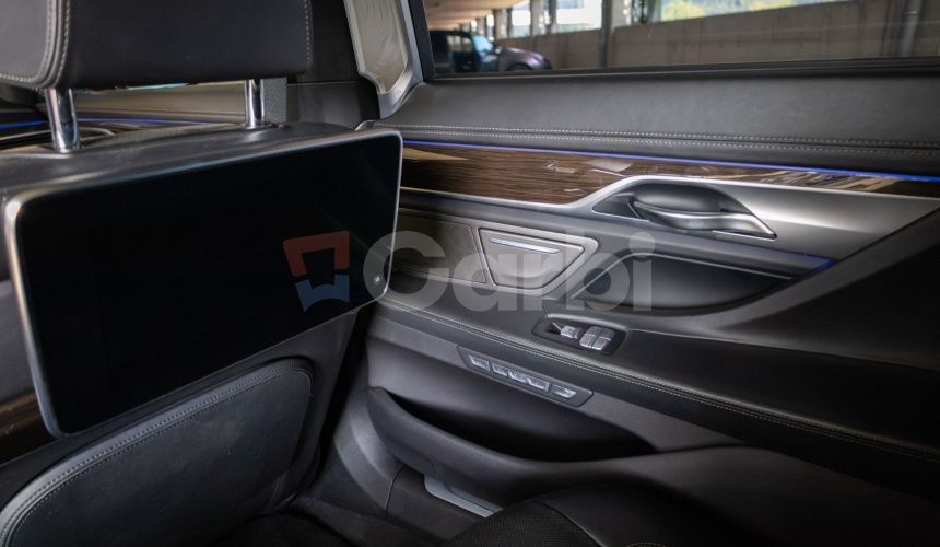 BMW Rad 7 750Li xDrive A/T