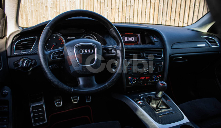 Audi A4 2.0 TDI CR 125kW Quattro Sline, Manuál, Slovenské, Alcantara