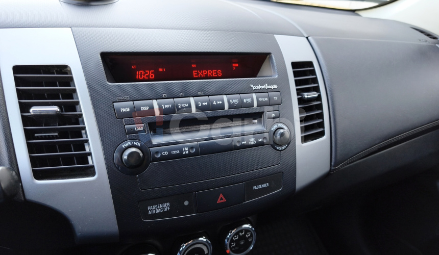 Mitsubishi Outlander MITSUBISHI