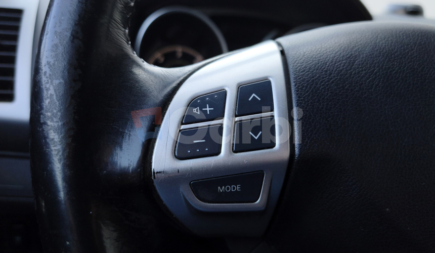 Mitsubishi Outlander MITSUBISHI