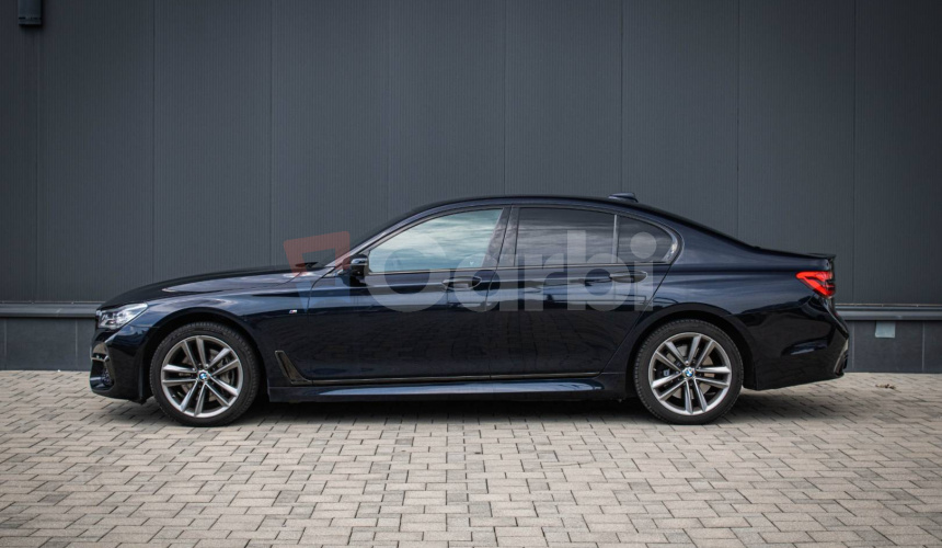 BMW Rad 7 740d xDrive Msport, HUD, Masáž, Softclose, Shadowline, Display Key, DPH