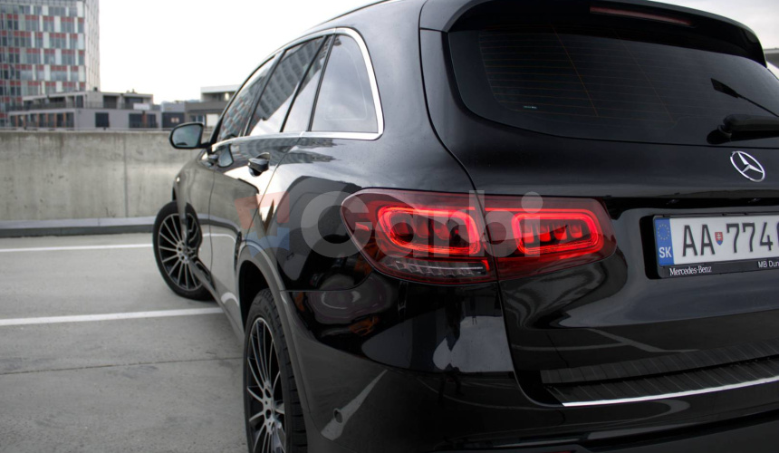 Mercedes-Benz GLC SUV 220 d 4MATIC A/T