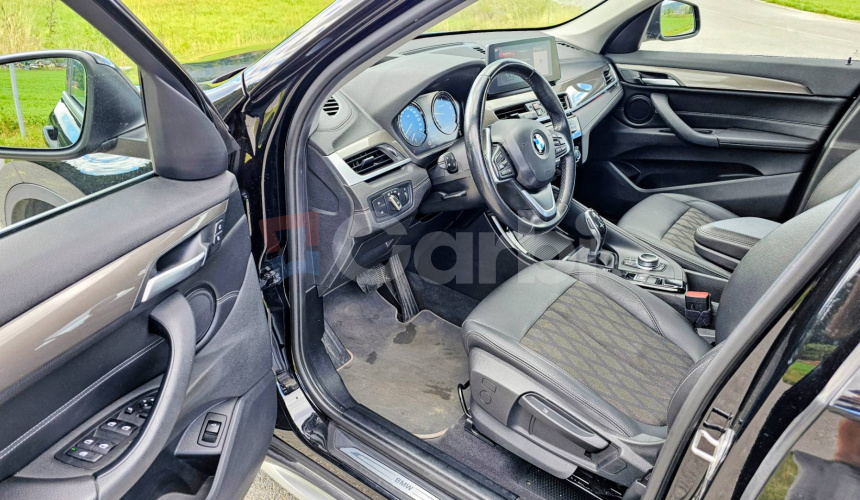 BMW X1 xDrive 20i A/T