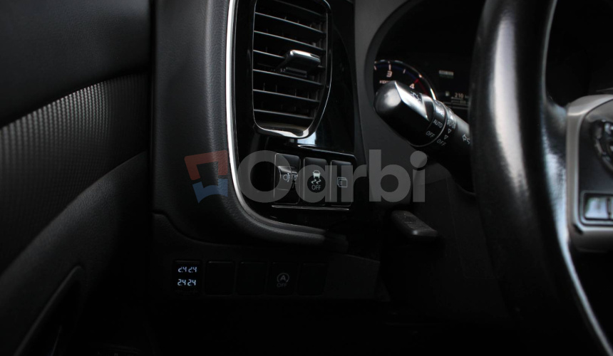 Mitsubishi Outlander 2.2 DI-D Intense, 110kW, M6, 7 miestne (2012 - 2015)