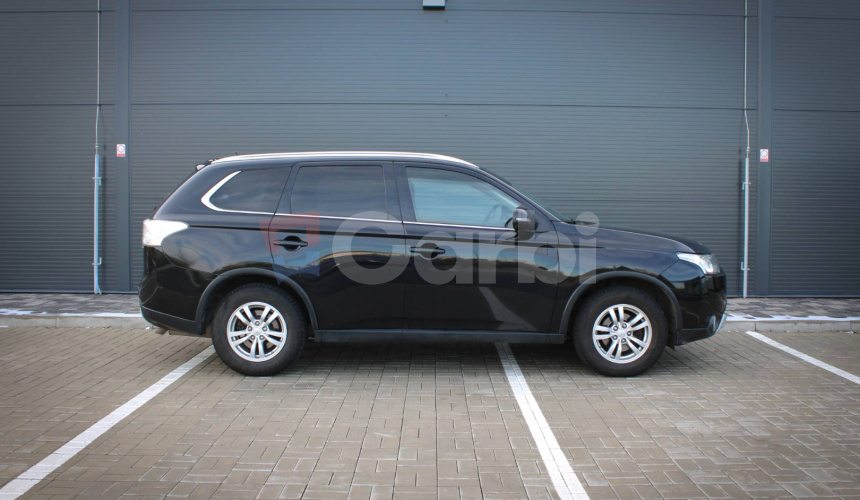 Mitsubishi Outlander 2.2 DI-D Intense, 110kW, M6, 7 miestne (2012 - 2015)