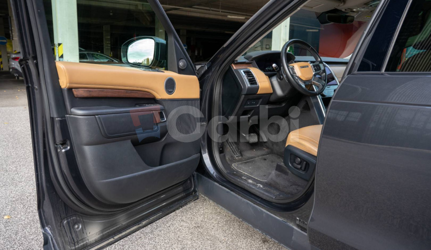 Land Rover Discovery 3.0 I6 D250 MHEV HSE AWD A/T 5+2