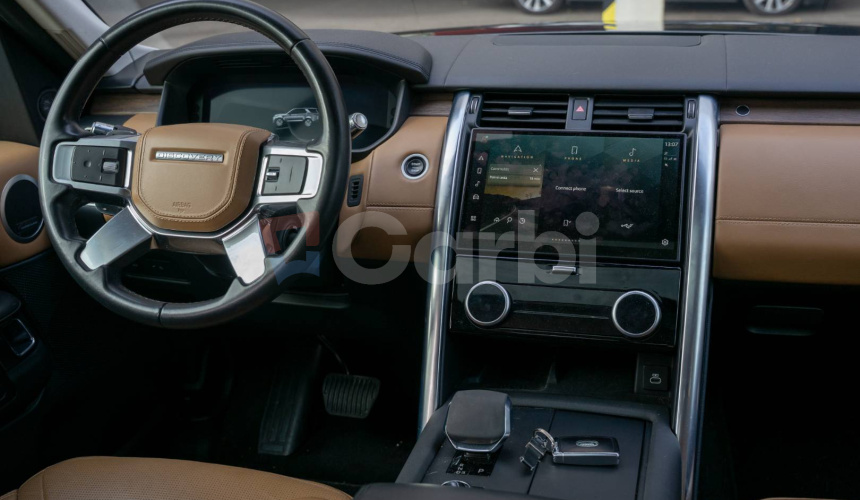 Land Rover Discovery 3.0 I6 D250 MHEV HSE AWD A/T 5+2