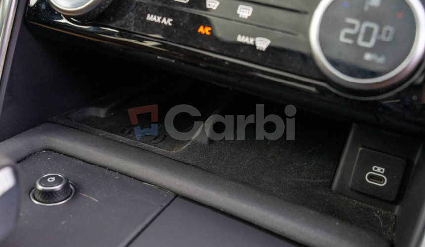 Land Rover Discovery 3.0 I6 D250 MHEV HSE AWD A/T 5+2