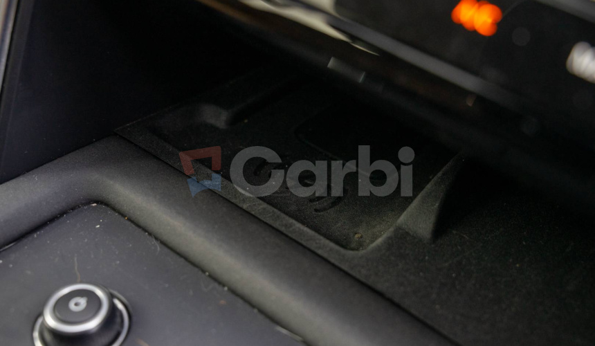 Land Rover Discovery 3.0 I6 D250 MHEV HSE AWD A/T 5+2