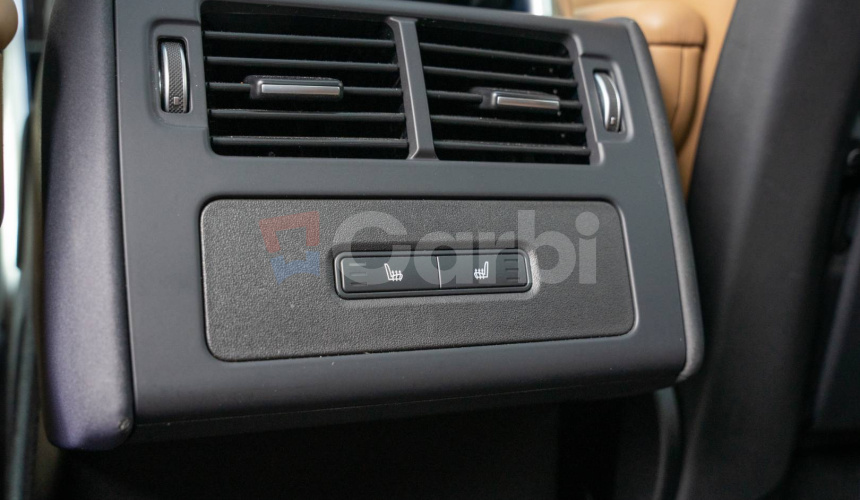 Land Rover Discovery 3.0 I6 D250 MHEV HSE AWD A/T 5+2