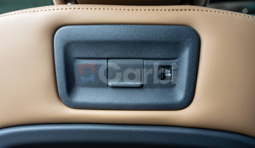 Land Rover Discovery 3.0 I6 D250 MHEV HSE AWD A/T 5+2