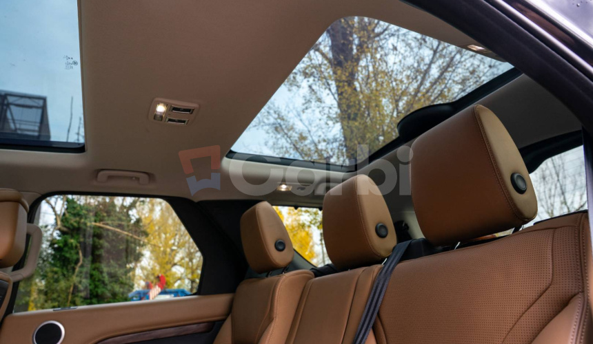 Land Rover Discovery 3.0 I6 D250 MHEV HSE AWD A/T 5+2