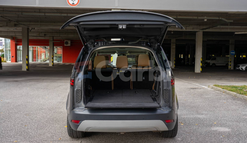 Land Rover Discovery 3.0 I6 D250 MHEV HSE AWD A/T 5+2