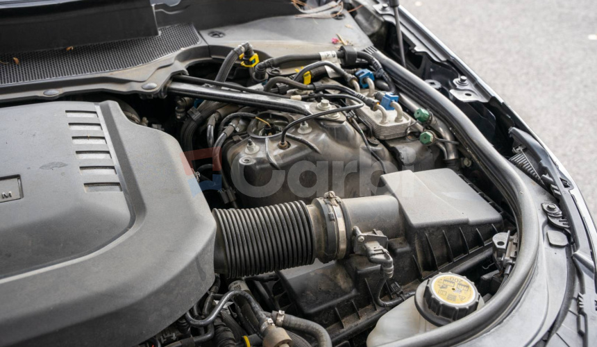 Land Rover Discovery 3.0 I6 D250 MHEV HSE AWD A/T 5+2