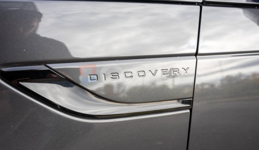 Land Rover Discovery 3.0 I6 D250 MHEV HSE AWD A/T 5+2