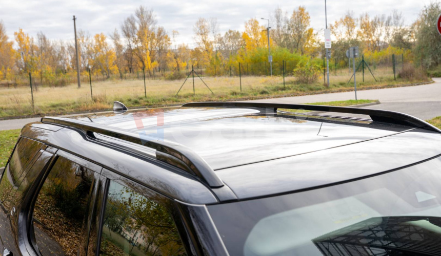 Land Rover Discovery 3.0 I6 D250 MHEV HSE AWD A/T 5+2