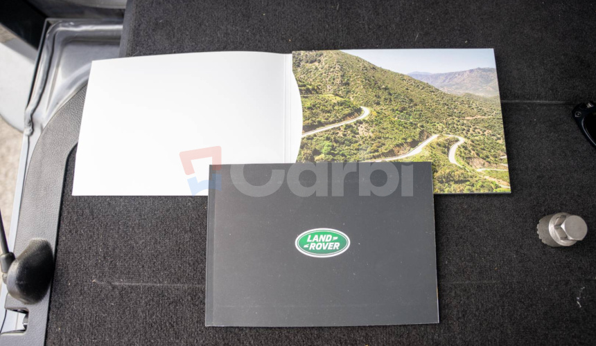 Land Rover Discovery 3.0 I6 D250 MHEV HSE AWD A/T 5+2