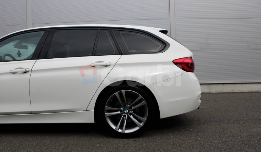 BMW Rad 3 320d EfficientDynamics Edition Sport Line A/T