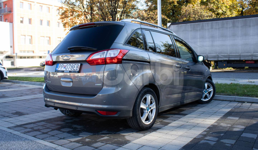 Ford Grand C-Max 1.0 EcoBoost 125k Titanium