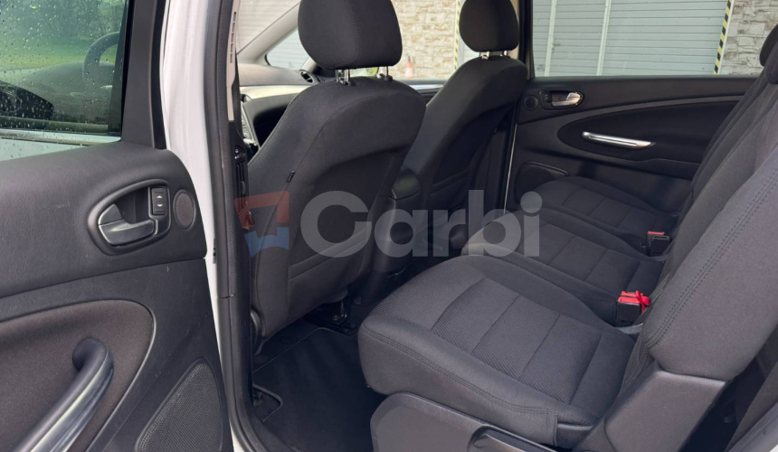 Ford S-Max 2.0 TDCi DPF Titanium A/T 7m