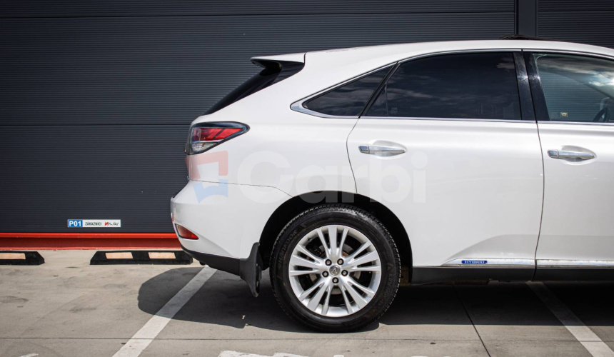 Lexus RX 450h Premium, Slovenské, Pravidelný servis, Strešné okno, ťažné, vzduch
