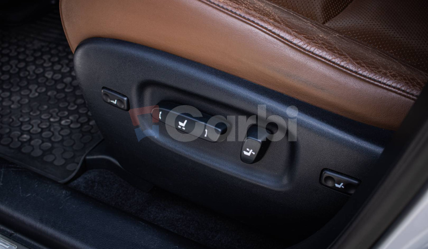 Lexus RX 450h Premium, Slovenské, Pravidelný servis, Strešné okno, ťažné, vzduch